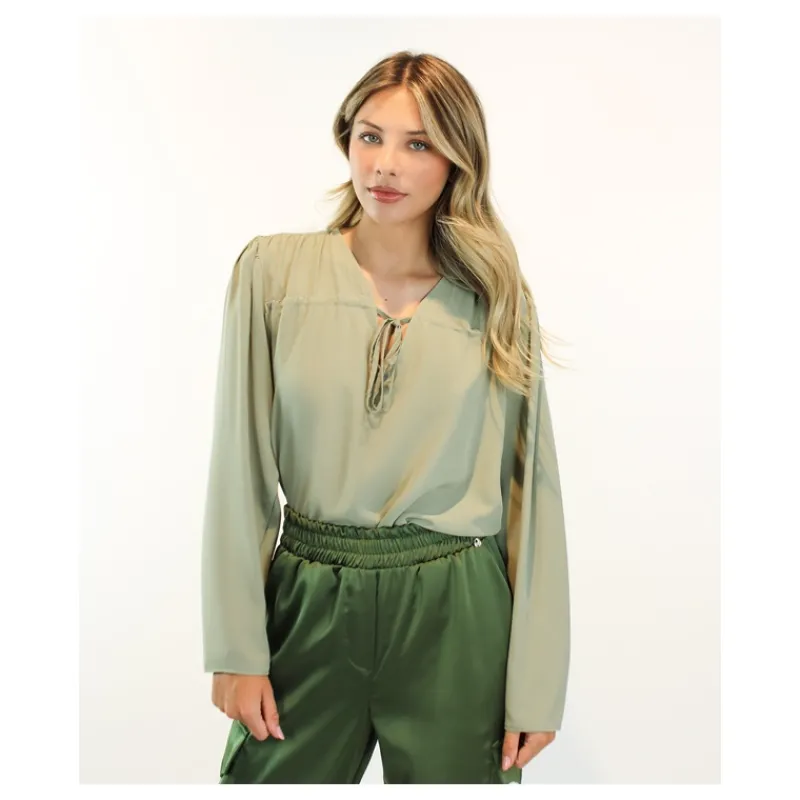 BLUSA SCOLLO A V CON LACCIO HOZONE- Camicie E Bluse