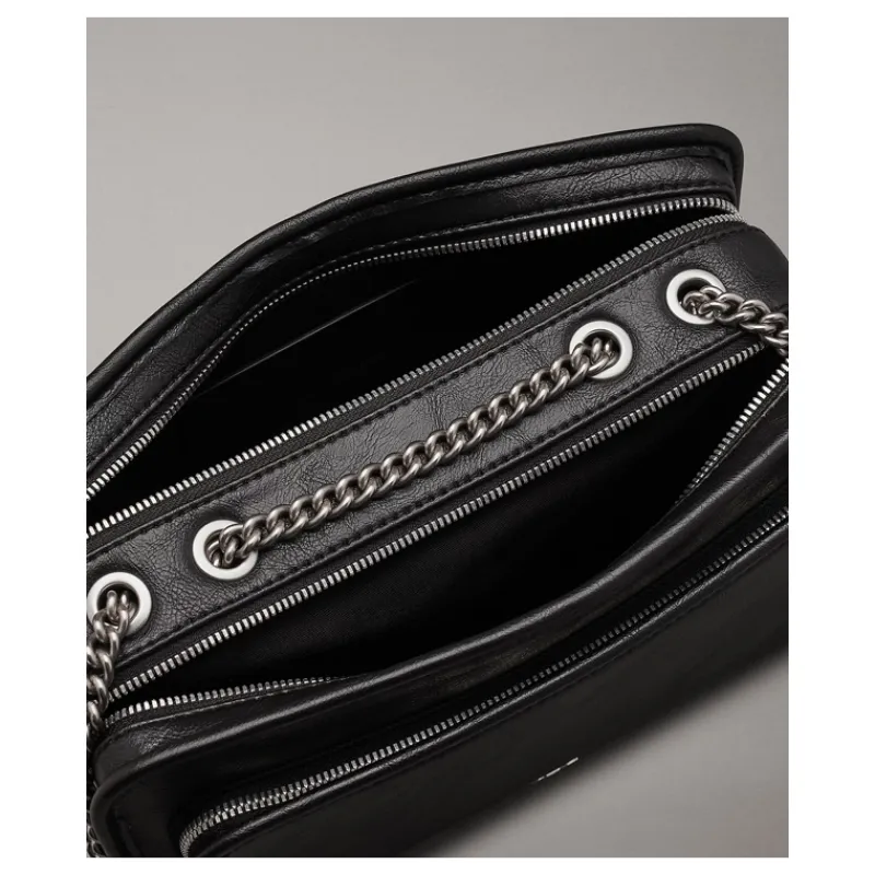 borsa_a_tracolla_trasform_4.webp BORSA A TRACOLLA TRASFORMABILE CALVIN KLEIN- Accessori