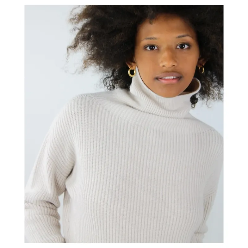 MAGLIA A COSTE CON COLLO ALTO HOZONE- Maglieria