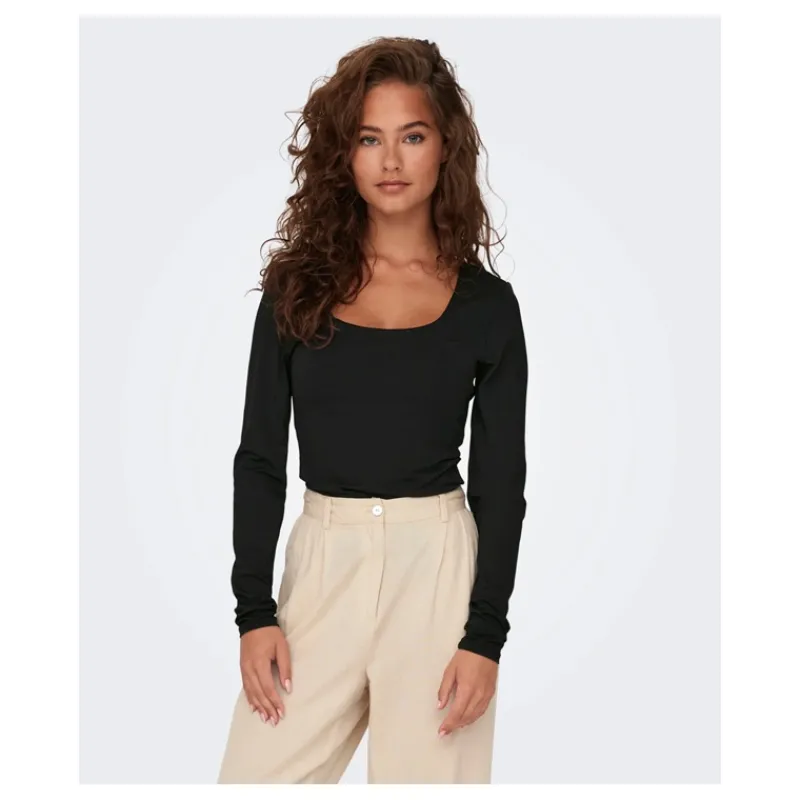 MAGLIA CON SCOLLO QUADRATO ONLY- Maglieria