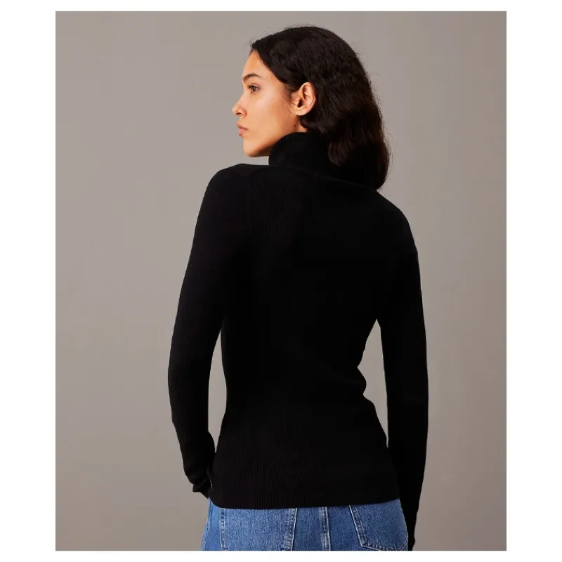 maglione_a_collo_alto_ves_6.webp MAGLIONE A COLLO ALTO VESTIBILITÀ SLIM A COSTINE CALVIN KLEIN JEANS- Maglieria