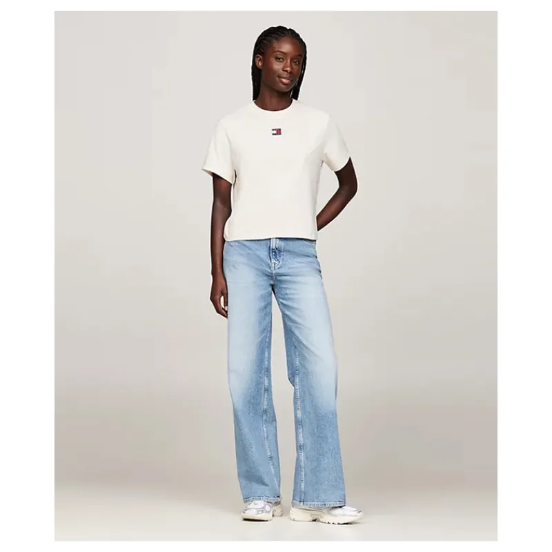 T-SHIRT SQUADRATA CON DISTINTIVO TOMMY JEANS- T-shirt & Top